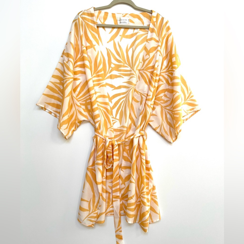 Maison Du Soir Magnolia Luxe Robe - image 3